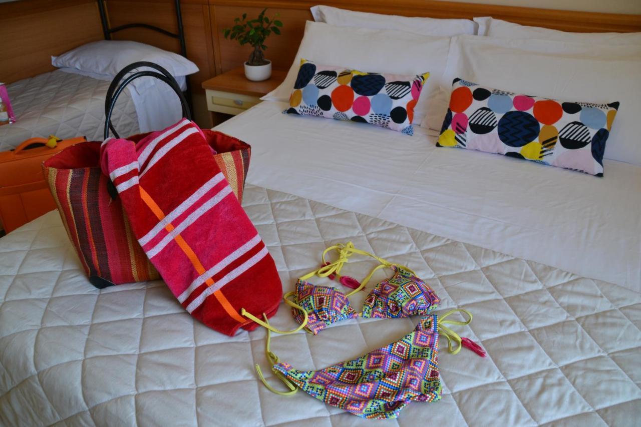 Hotel Apogeo - Breakfast Experience ริมินี ภายนอก รูปภาพ