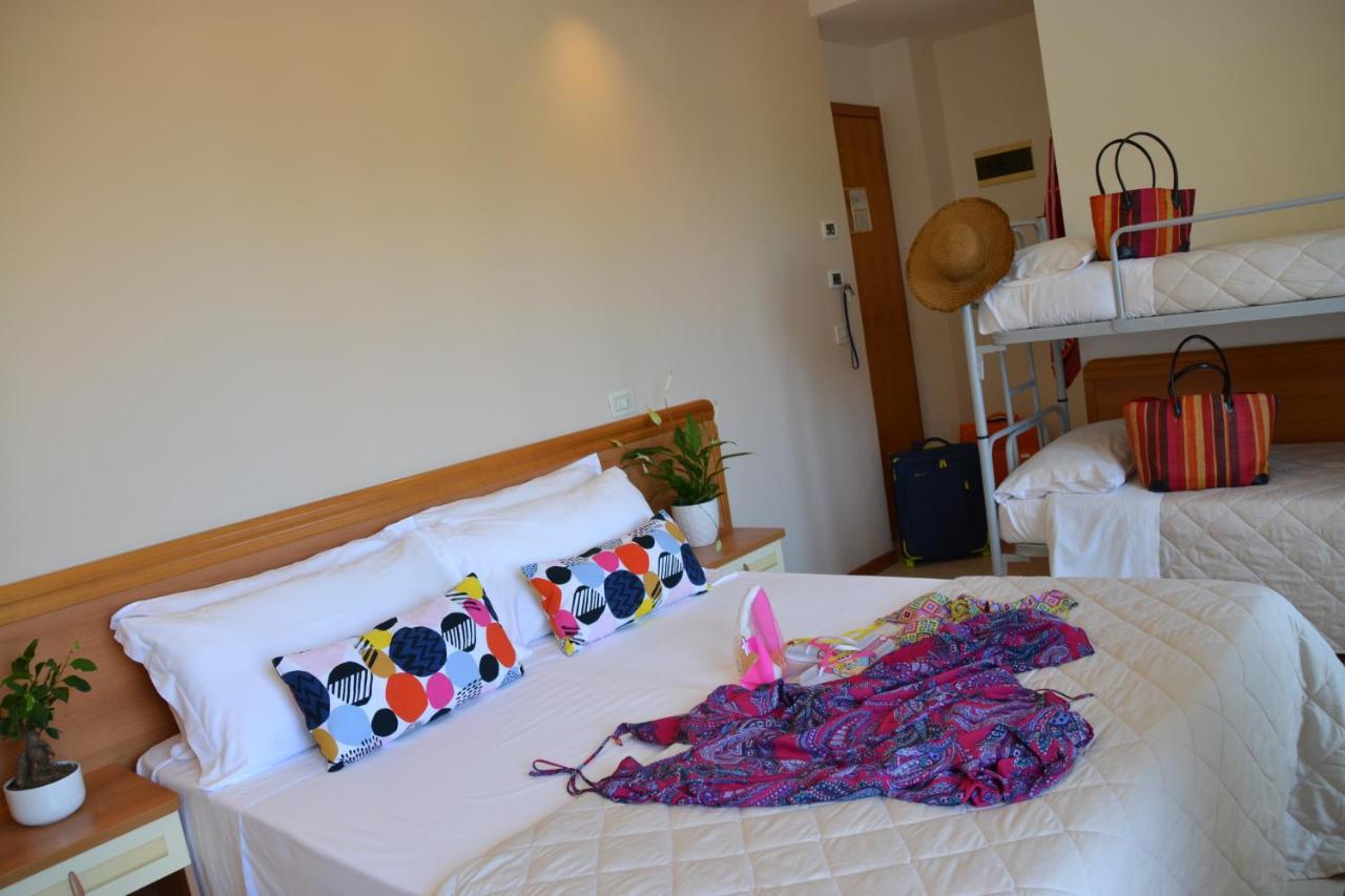 Hotel Apogeo - Breakfast Experience ริมินี ภายนอก รูปภาพ