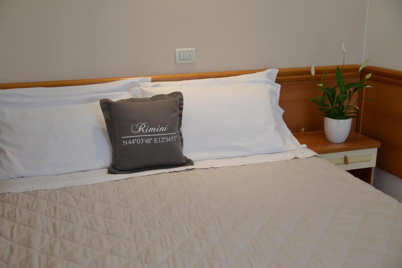 Hotel Apogeo - Breakfast Experience ริมินี ภายนอก รูปภาพ