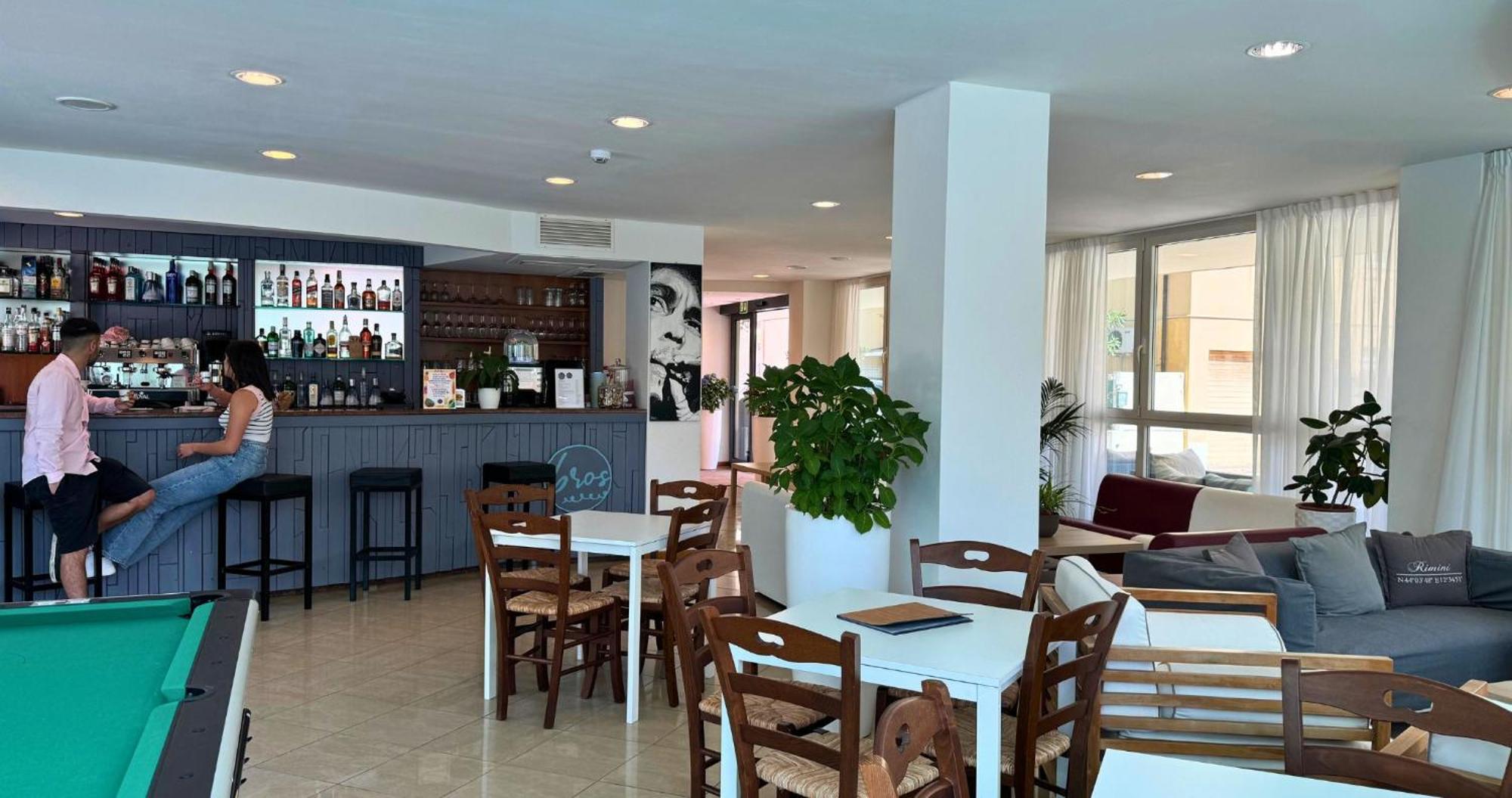 Hotel Apogeo - Breakfast Experience ริมินี ภายนอก รูปภาพ